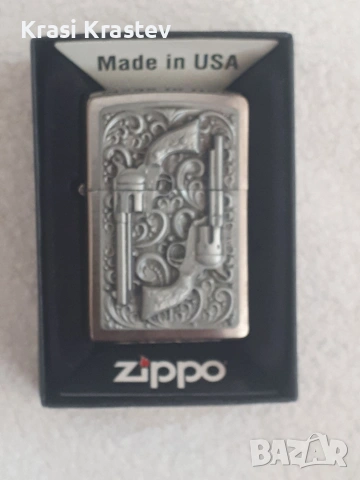 Колекционерска запалка ZIPPO, 2 револвера, релефна, снимка 3 - Други ценни предмети - 55137749