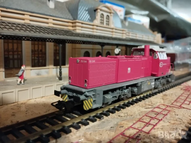 Дизелов локомотив Piko MaK HO 1/87