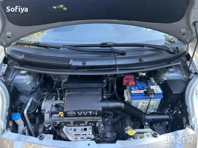 Toyota Yaris 1.3VVTI , 87 к.с., снимка 8 - Автомобили и джипове - 54772409