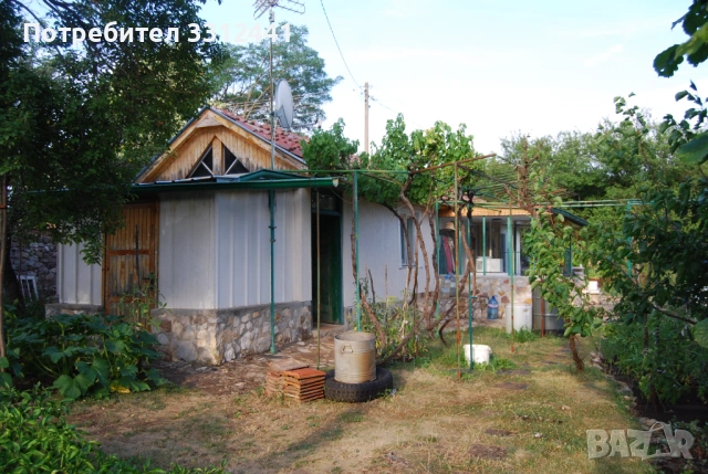 Къща с два парцела, на 50 км от София, снимка 4 - Къщи - 54125967