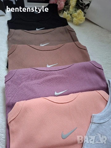 Дамски потник рипс Nike, снимка 2 - Потници - 55142862