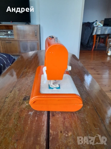 Стара детска шевна машина Gabriela, снимка 4 - Други ценни предмети - 53965471