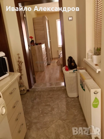 Продавам къща с двор и гараж в Долни Дъбник, снимка 6 - Къщи - 54779100