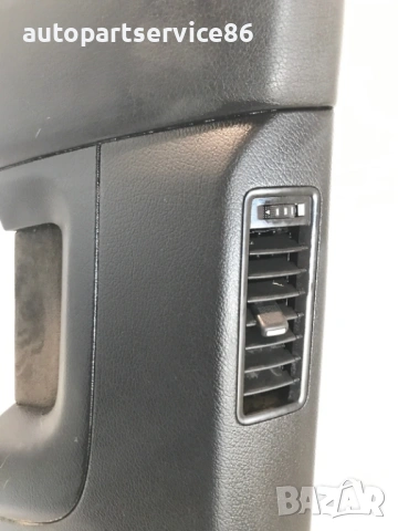 Долна лайсна на B колона дясна за Audi A8 D3 4.2 Tdi (2008) 4E0867244, снимка 2 - Части - 54725246