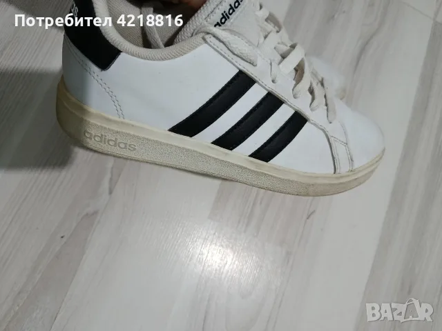 оригинални маратонки Адидас , снимка 4 - Детски маратонки - 55621009