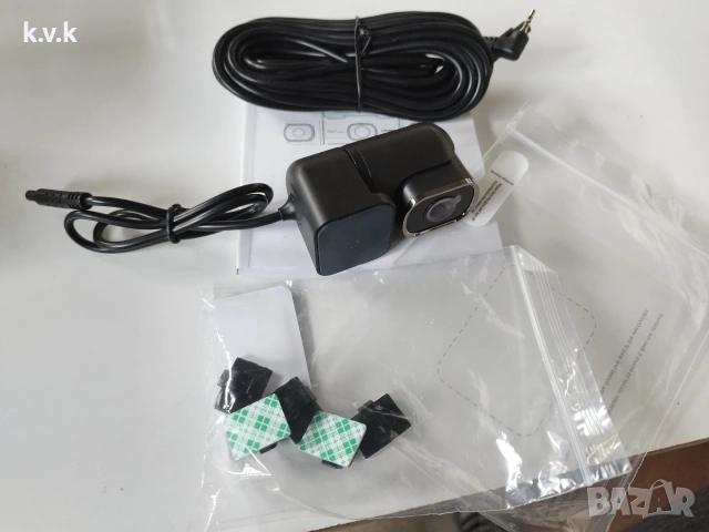 AZDOME 360, само задната камера, протектор за екранчето на предната камера и всички кабели!