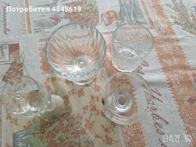 Кристален и сервиз по шест чаши 