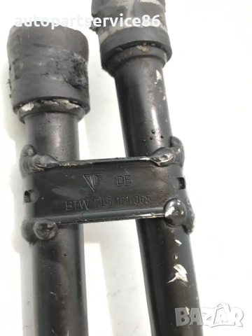 Тръба за охлаждаща течност за Porsche Cayenne 4.5 V8 (2005) 7L5122073 , снимка 2 - Части - 54309487