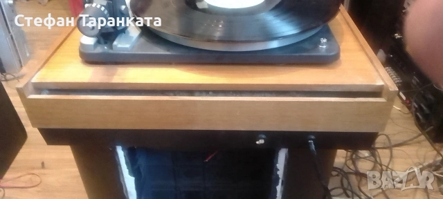 грамофон Grundig 