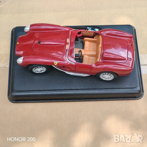Макет на Ferrari 250 Testa Rossa от 1958 г. , снимка 3 - Колекции - 55323859