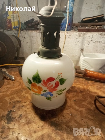 Старинна висяща лампа с оригинален абажур