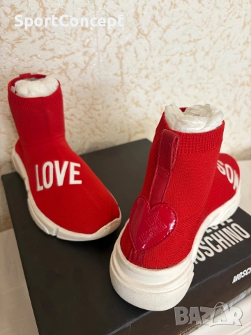 LOVE MOSCHINO ЧЕРВЕНИ ОБУВКИ – №38 EUR, снимка 6 - Маратонки - 55071099