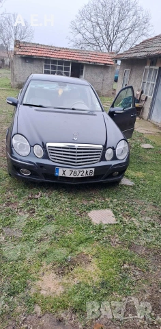 Mercedes Benz E270, снимка 4 - Автомобили и джипове - 54595226