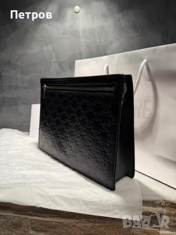 100% Оригинален Celine Clutch Bag – като нов, Monogram, снимка 2 - Чанти - 55444790