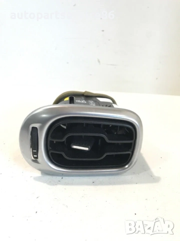 Десен въздуховод на таблото за Citroen C3 Picasso (2011) 9683043377