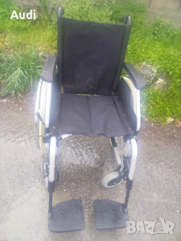 Сгъваема инвалидна рингова количка със степенки Марка: INVACARE Ширина на седалката 45см Дълбочина 4, снимка 12 - Инвалидни колички - 54009941