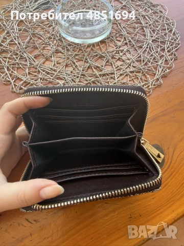 Портмоне на Guess, снимка 2 - Портфейли, портмонета - 55277003
