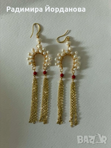 Обеци с перли и корали, снимка 2 - Бижутерийни комплекти - 54174548