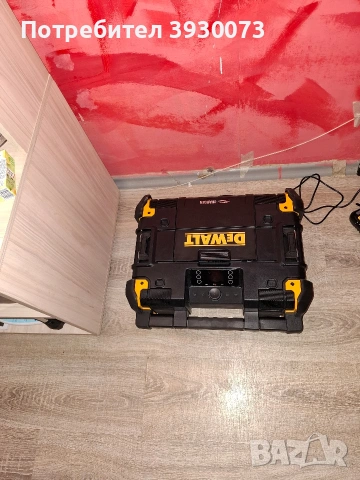 работно радио DEWALT ново