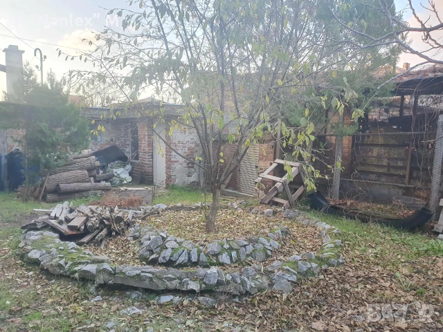Голяма фамилна къща в Мъглиж, снимка 8 - Къщи - 55286406