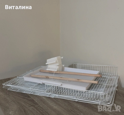 Нова просторна клетка за папагали Snow Castle, 60 см, пълен комплект, снимка 3 - За птици - 54336639