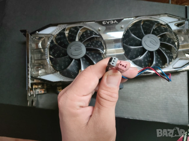 EVGA 2080Ti XC Ultra dual OC 11GB с неработещ драйвър на вентилаторите, снимка 5 - Видеокарти - 54896823