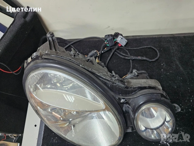Десен фар Mercedes E класа W211 desen far мерцедес 211, снимка 3 - Части - 54561558