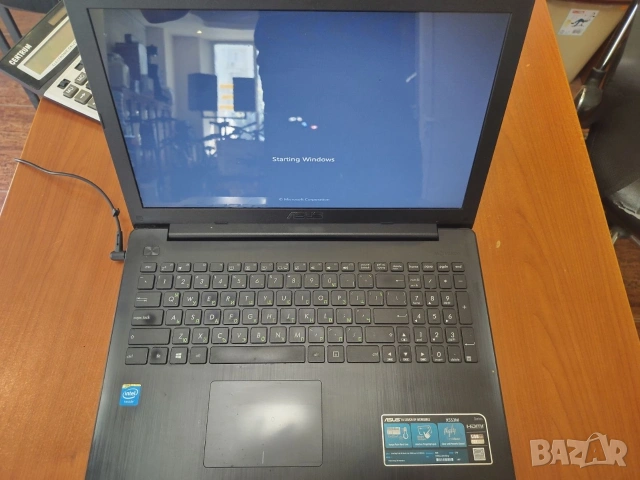 Лаптоп Asus X 553M