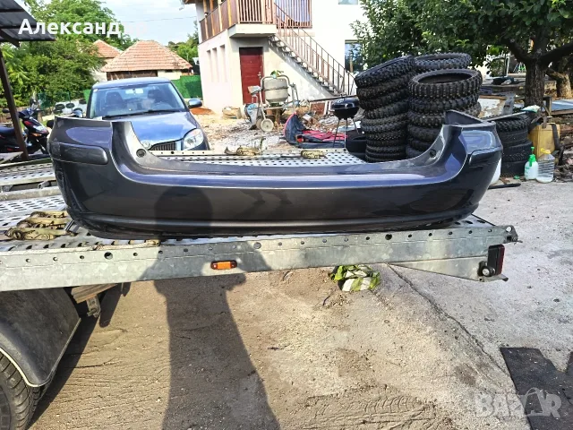 задна броня Тойота авенсис Toyota Avensis
