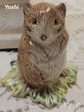 Порцеланова фигурка Royal Albert Beatrix Potter Figurine Timmy Willie , снимка 3 - Антикварни и старинни предмети - 55541453