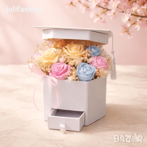 Букет за абитуриентка в кутия с чекмедже