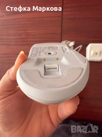 Мишка Roccat Kone xp air white с докинг станция, снимка 5 - Клавиатури и мишки - 55470184