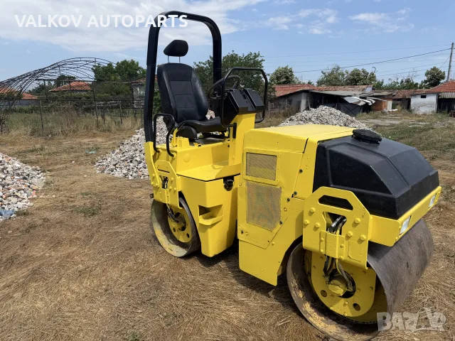 ВАЛЯК ПОД НАЕМ - Двубандажен вибрационен Dynapack CC102 - 2400кг, снимка 2 - Други машини и части - 55612255