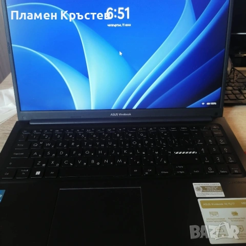 Перфектен-ASUS 15/Intel /i3-1215U/