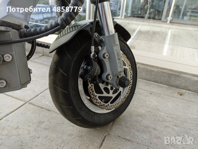 🛴 Vsett 11+ | Отлично състояние |  <1000км | С документи, 3 чипа и 2 зарядни, снимка 7 - Скейтборд, ховърборд, уейвборд - 54933014