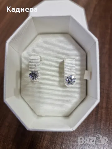 Обеци Swarovski Stilla stud earrings Round cut, White, Rhodium plated