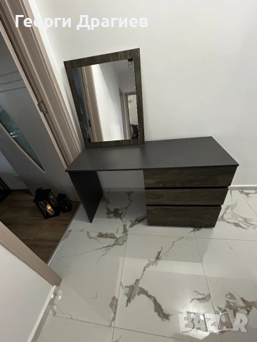 Тоалетка с огледало, снимка 6 - Тоалетки - 54579207