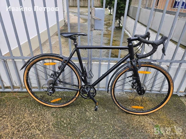 Шосеен/GRAVEL алуминиев велосипед 28 цола FIXIE-шест месеца гаранция