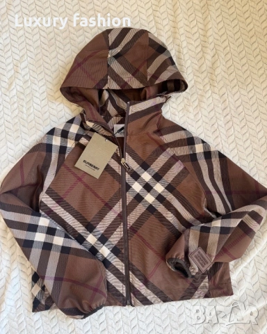 Дамско яке Burberry , снимка 5 - Якета - 54548766