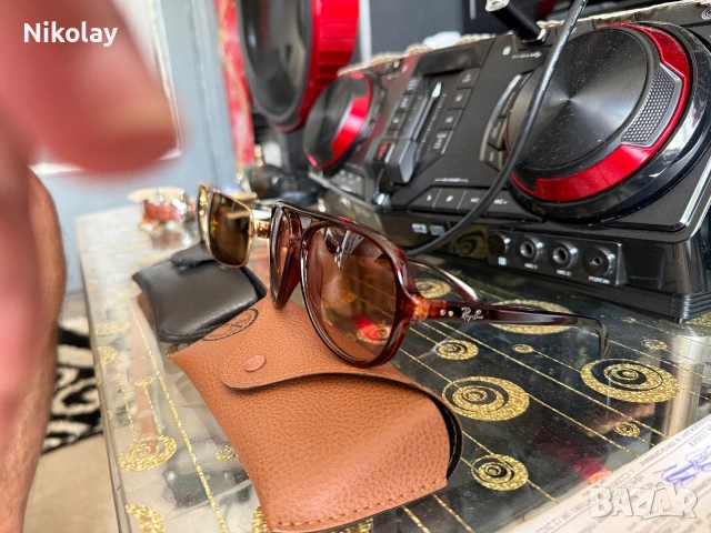 Учела ray ban , снимка 3 - Слънчеви и диоптрични очила - 55081242