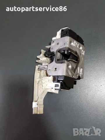 Заключващ механизъм за предна дясна врата за Mercedes W906 Sprinter (2010) A9067201835