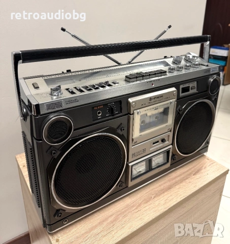 🔈Ретро колекционерски радиокасетофон Hitachi TRK-8180E Boombox🔈, снимка 3 - Радиокасетофони, транзистори - 54601072