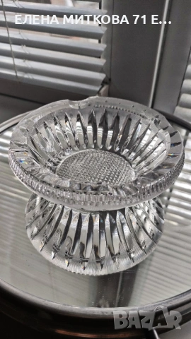 Масивен кристален пепелник ръчно гравиран, снимка 2 - Декорация за дома - 54188685