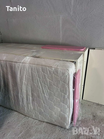 ПРОДАВАМ Две единични легла+матраци, снимка 3 - Спални и легла - 54494187
