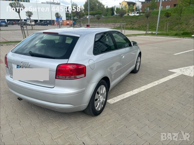 Продавам запазен Audi A3, 3-врати, 1. 6 бензин, 102 к. с., ръчни скорости , снимка 4 - Автомобили и джипове - 54929602