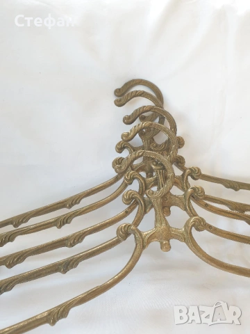 Стари бронзови закачалки, снимка 3 - Антикварни и старинни предмети - 54307261