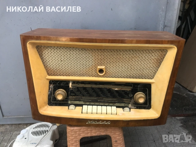 Радио  за. части  или  декор  .