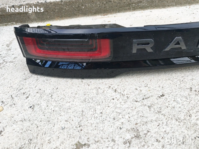 Заден среден стоп / лайсна за Range Rover Velar / Рейндж Ровър Велар, снимка 2 - Части - 55193779