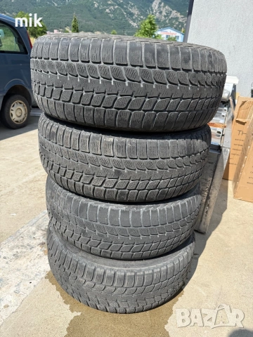 Гуми 235/60/17 Bridgestone