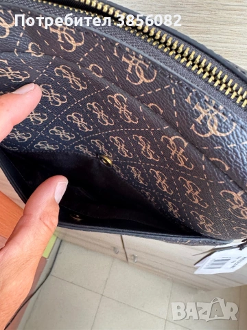 Продавам оригинално кожени мъжки чанти за през рамо – Calvin Klein и GUESS – чисто нови. , снимка 9 - Чанти - 54658541